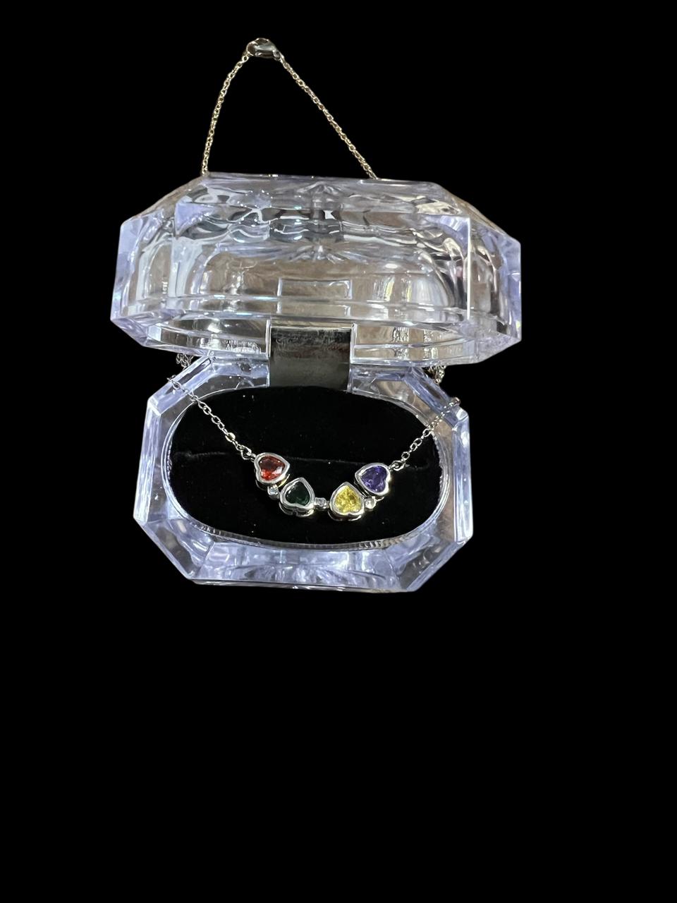 COLLAR TREBOL CON CAJA DE DETALLES